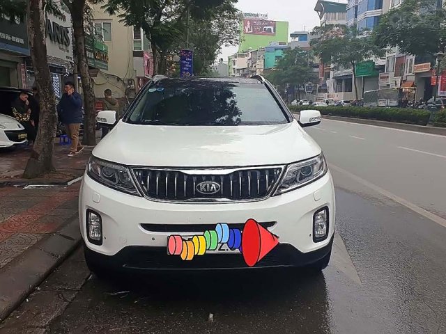 Cần bán lại xe Kia Sorento DATH đời 2018, màu trắng, giá tốt0