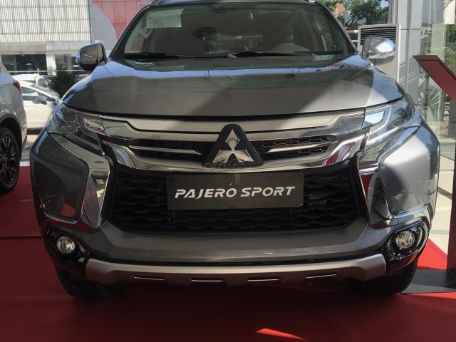 All New Pajero Sport 4X2AT bản đặt biệt full option trừ tiền mặt trực tiếp giá xe + quà tặng hơn 100tr 