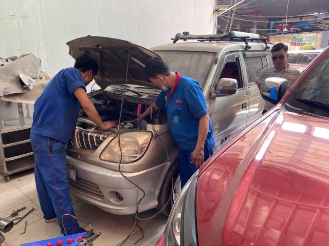 Bán Mitsubishi Jolie đời 2006, màu vàng, xe nhập  