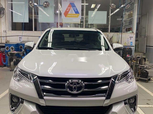 Cần bán xe Toyota Fortuner đời 2020, màu trắng 0