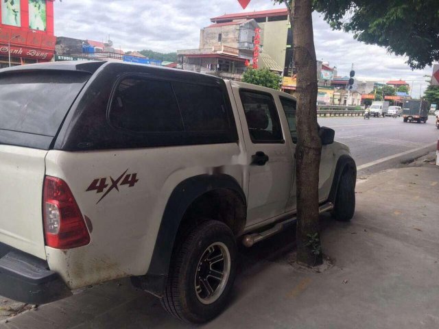 Cần bán Isuzu Dmax sản xuất 2010, màu trắng, nhập khẩu nguyên chiếc0