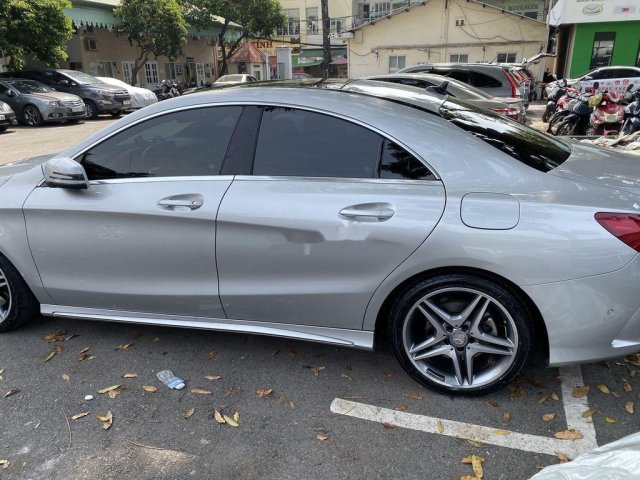 Cần bán xe Mercedes CLA250 đời 2016, màu bạc