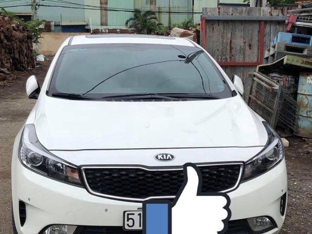 Cần bán Kia Cerato 2017, màu trắng, nhập khẩu 0