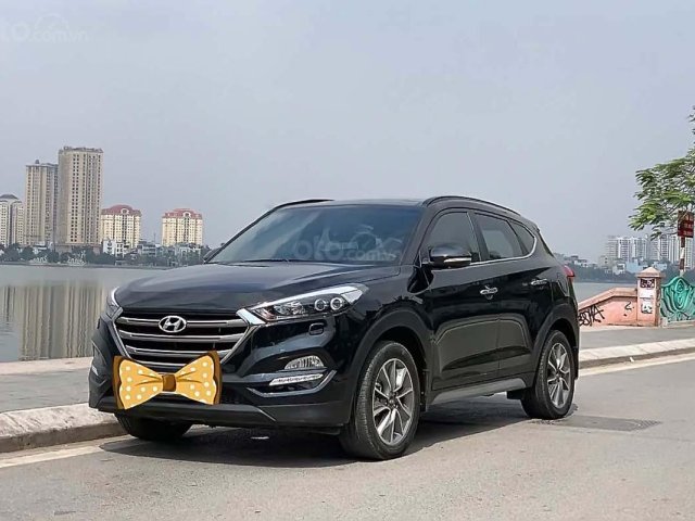 Bán Hyundai Tucson 2.0 CRDi đời 2018, màu đen số tự động0