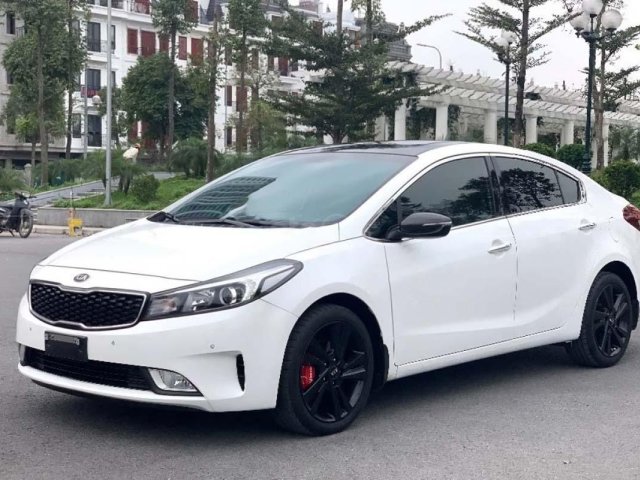 Bán Kia Cerato 1.6 AT đời 2017, màu trắng0