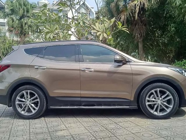 Cần bán lại xe Hyundai Santa Fe 2.4L 4WD sản xuất 20160