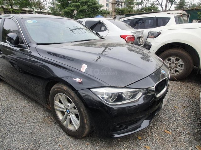 Bán BMW 320i đời 2016, màu đen, nhập khẩu, giá cạnh tranh