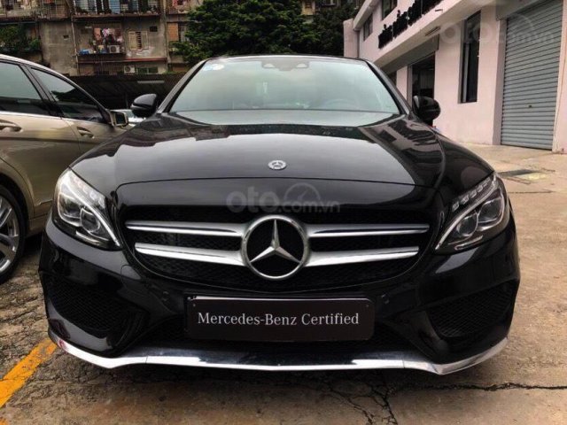 Mercedes C300AMG lướt 6.000 km, còn bảo hành đến 5/20220