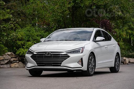 Hỗ trợ giao xe nhanh tận nhà với chiếc Hyundai Elantra 2.0 AT, sản xuất 2019, nhập khẩu nguyên chiếc