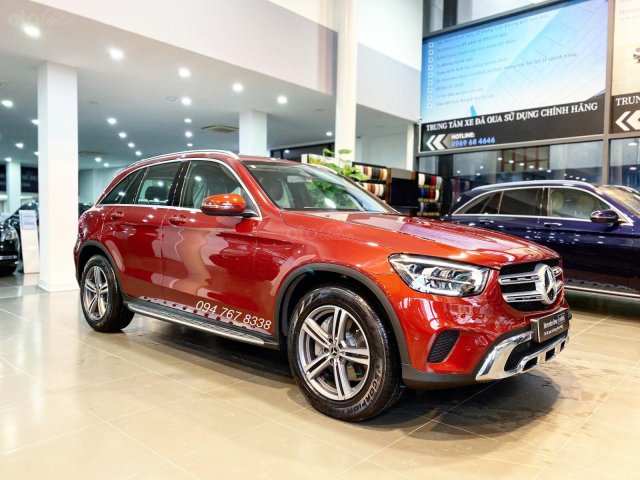 Mercedes GLC200 2020 siêu lướt - chính chủ mới đăng ký 1 tháng - xe cực mới0