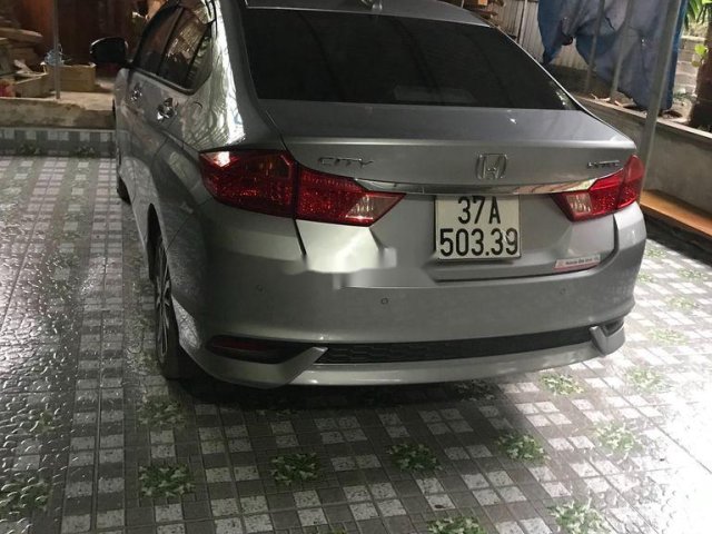 Bán Honda City 2018, màu bạc giá cạnh tranh0