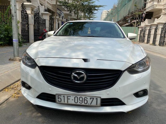 Cần bán xe Mazda 6 sản xuất 2014, màu trắng, 600 triệu