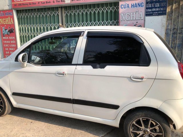 Bán Chevrolet Spark 2010, màu trắng, nhập khẩu