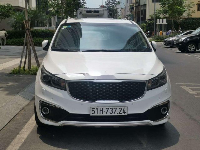 Cần bán lại xe Kia Sedona 2016, màu trắng, 809 triệu