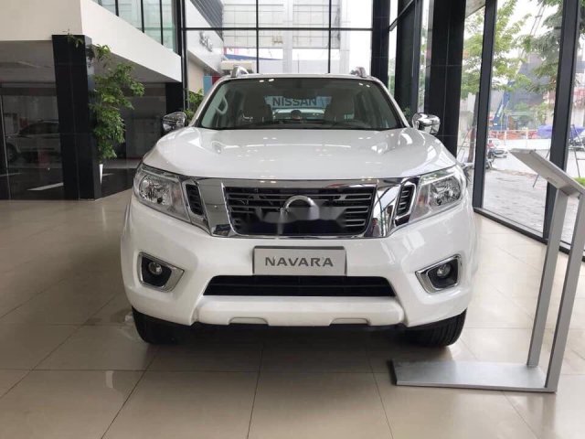 Bán Nissan Navara EL sản xuất 2019, màu trắng, nhập khẩu nguyên chiếc