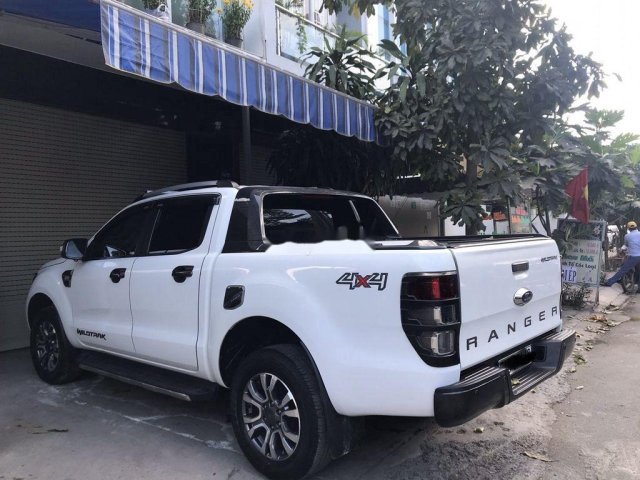 Cần bán lại xe Ford Ranger 3.2 AT Wildtrak đời 2016, màu trắng, xe nhập, giá 698tr