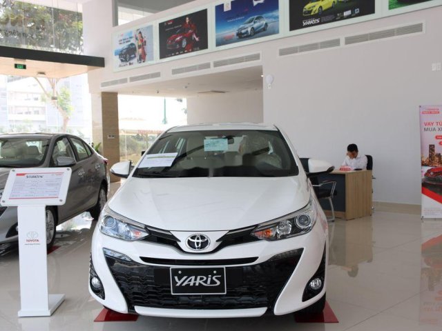 Bán xe Toyota Yaris sản xuất năm 2020, giao xe ngay