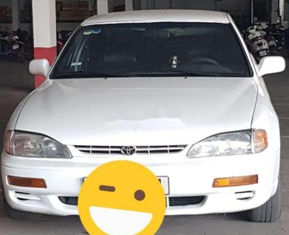 Cần bán Toyota Camry năm 1992, màu trắng, số tự động0