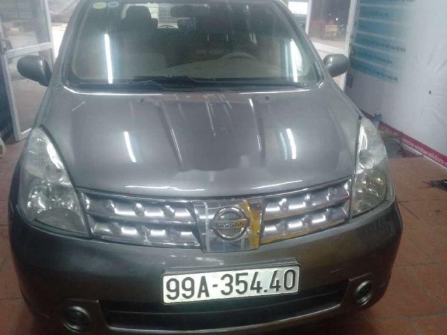 Cần bán Nissan Livina năm sản xuất 2011, màu xám, giá 210tr0