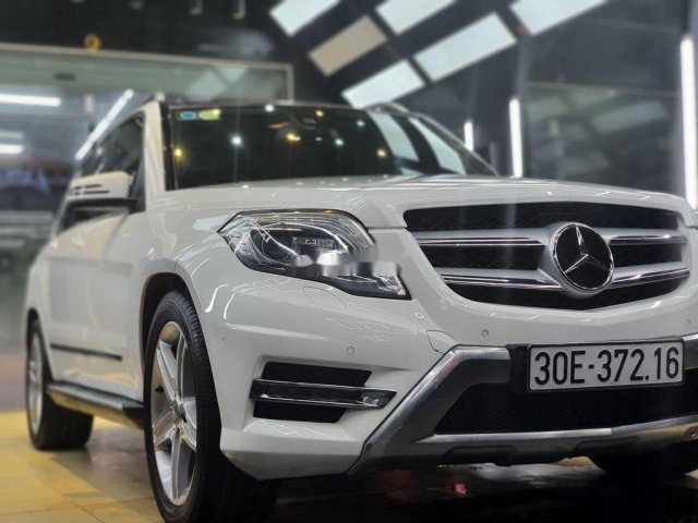 Cần bán lại xe Mercedes sản xuất năm 2014, màu trắng