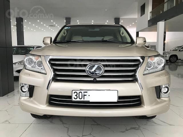 Bán nhanh Lexus LX570 Mỹ màu vàng cát, sản xuất 2014, đăng ký 2016, xe đẹp không lỗi0