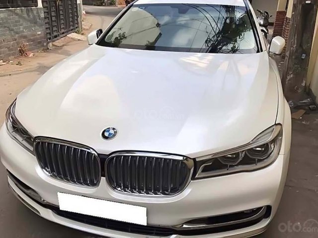 Xe BMW 730i 2016, màu trắng, nhập khẩu chính chủ