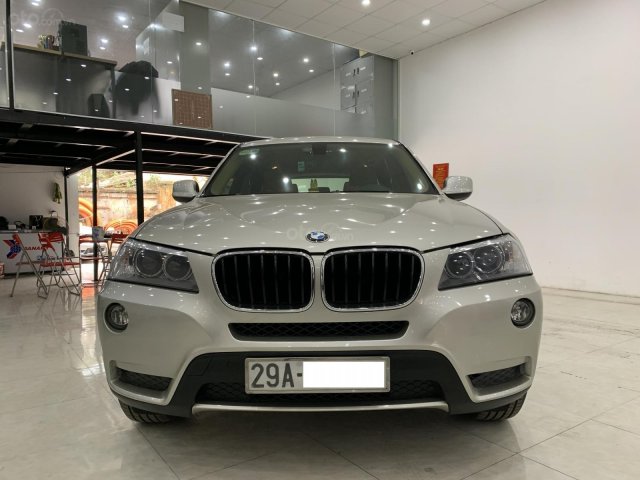BMW X3 sản xuất 2012 màu bạc, nội thất kem0