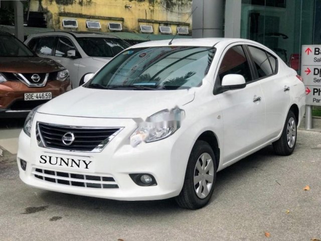 Cần bán xe Nissan Sunny XV SE sản xuất 2016, màu trắng chính chủ, giá tốt