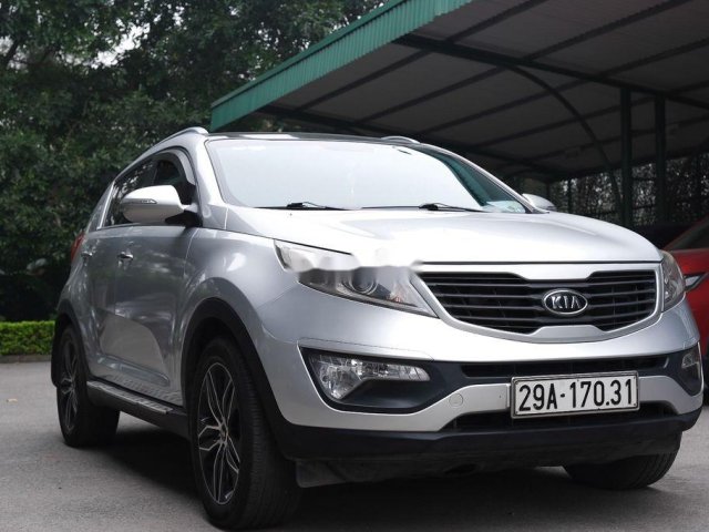 Cần bán xe Kia Sportage Limited năm sản xuất 2010, màu bạc, nhập khẩu nguyên chiếc, 492 triệu