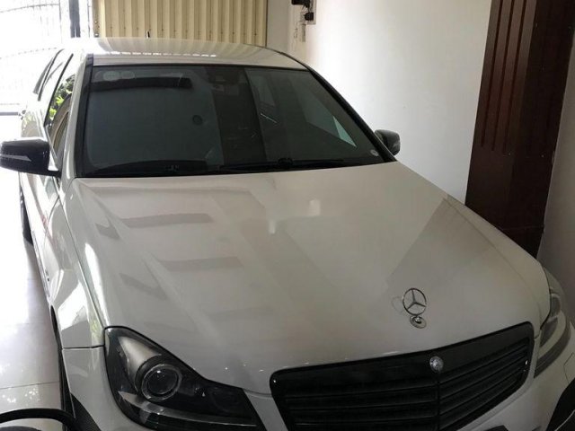 Bán xe Mercedes C250 đời 2012, màu trắng, nhập khẩu nguyên chiếc0