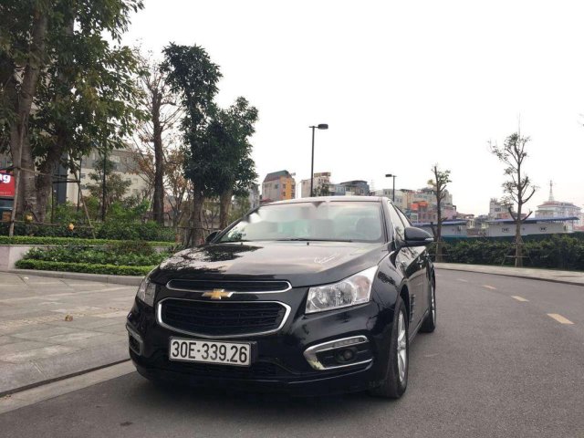 Bán xe Chevrolet Cruze sản xuất 2016, màu đen