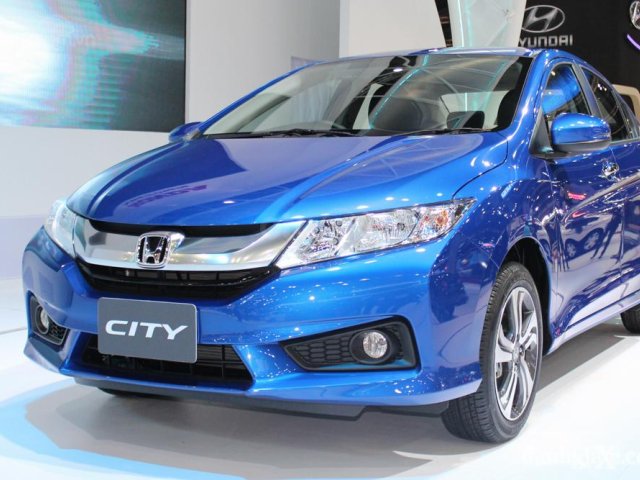 Khuyến mãi giảm giá sâu khi mua chiếc Honda City CVT, sản xuất 2016, giao xe nhanh tận nhà
