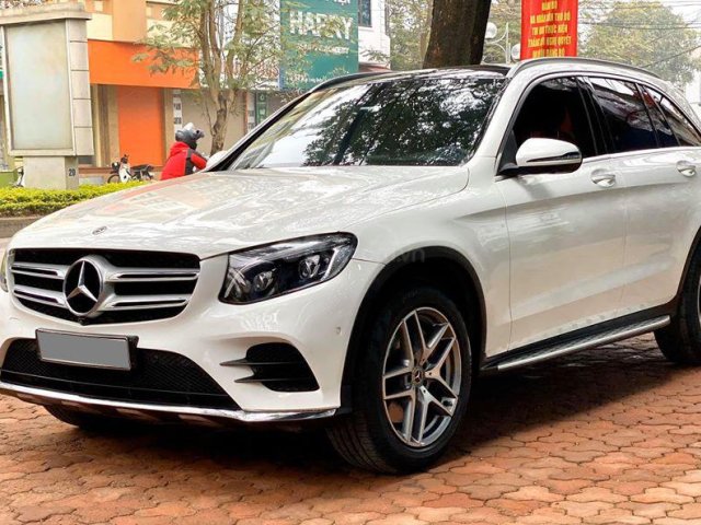 Mercedes GLC300 sx cuối 2017, tên cá nhân, full lịch sử hãng, còn BH chính hãng