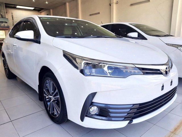 Cần bán Toyota Corolla Altis 1.8G năm sản xuất 2018, model 20190