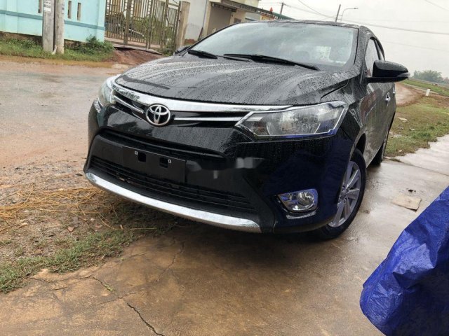 Cần bán xe Toyota Vios năm 2014, màu đen, 352tr0