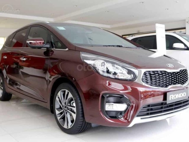 Lái thử xe miễn phí - Khi mua Kia Rondo 2.0L AT Deluxe năm 2020, màu đỏ