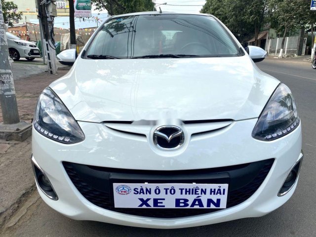 Bán Mazda 2 đời 2013, màu trắng, giá chỉ 348 triệu