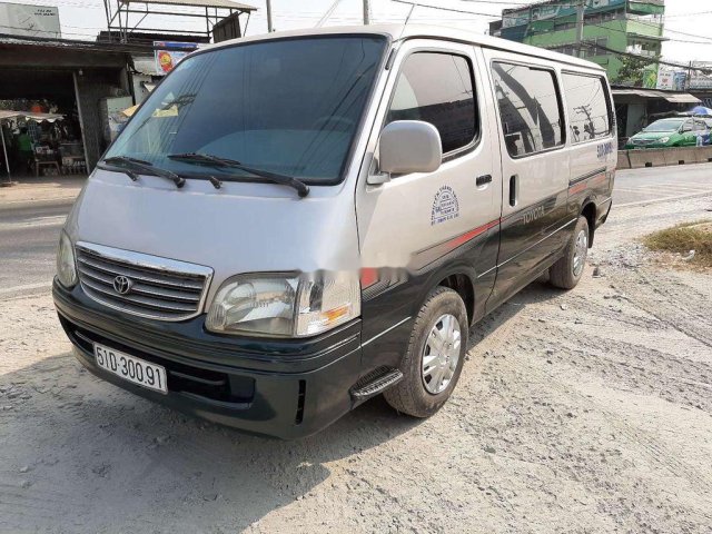 Cần bán lại xe Toyota Hiace đời 2004, nhập khẩu