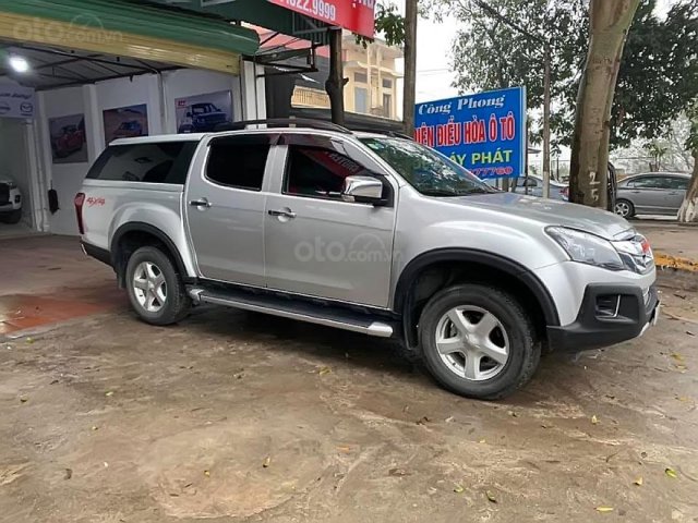 Bán xe Isuzu Dmax 3.0 sản xuất năm 2016, màu bạc, nhập khẩu 0