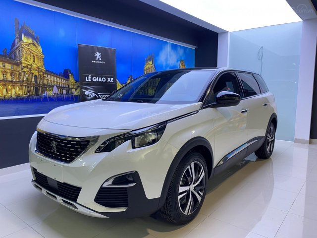 Cần bán gấp Peugeot 5008 màu trắng đời 2020, phiên bản tùy chọn