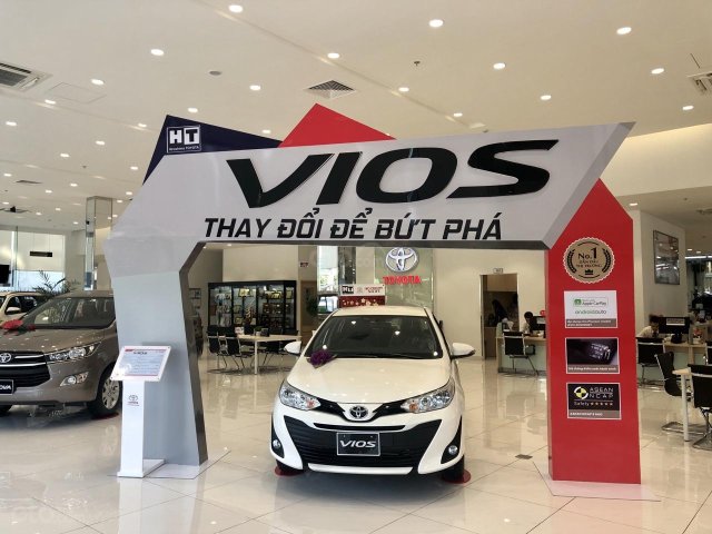 Toyota Tân Cảng bán Toyota Vios số sàn 2020 giảm 50% thuế trước bạ - tặng bảo hiểm thân xe- mua góp chỉ với 100 triệu0