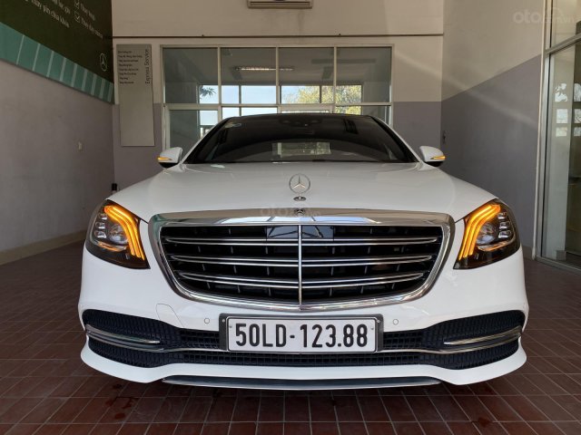 Mercedes S450 đăng kí T4/2019 - xe chính hãng - odo chỉ 4500 km - giao xe toàn quốc - hỗ trợ vay tới 70%0