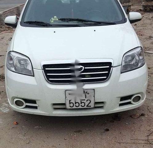 Cần bán Daewoo Gentra đời 2006, màu trắng0