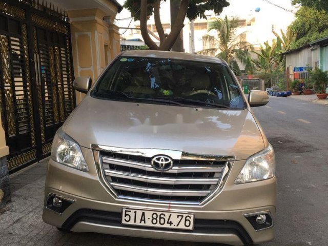 Bán Toyota Innova năm sản xuất 2014, màu nâu vàng, giá 396tr0