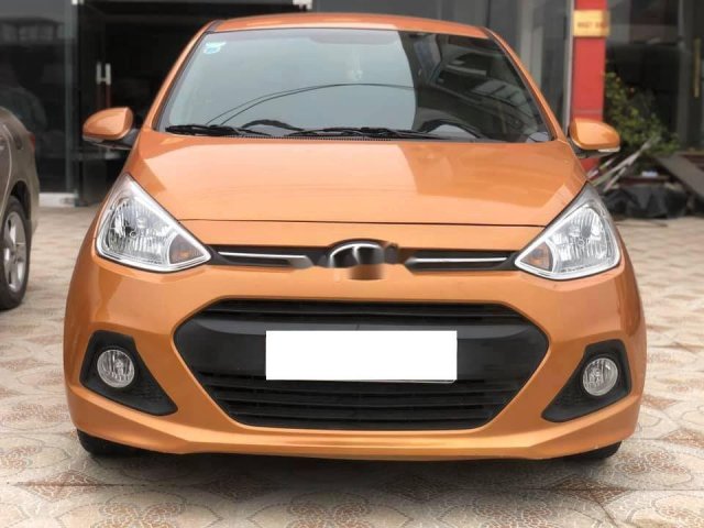 Bán Hyundai Grand i10 AT năm sản xuất 2015, xe 1 chủ từ mới0