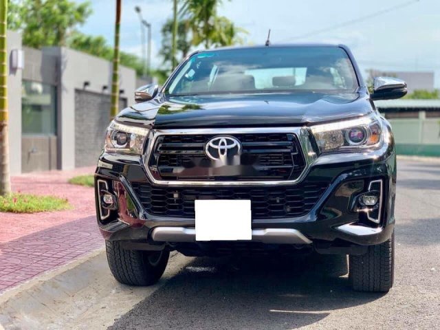 Bán xe Toyota Hilux 2.8G năm 2019, màu đen, nhập khẩu