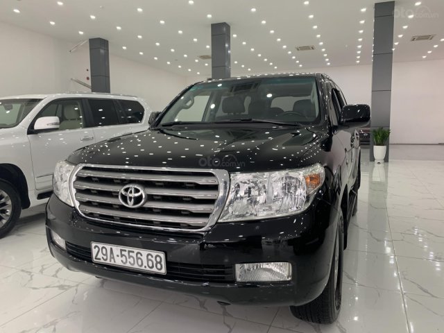 Bán nhanh với giá Toyota Landcruiser V8, đời 2012, màu đen, nhập khẩu, giao nhanh