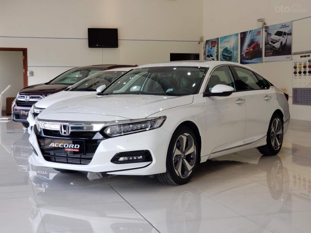 Honda Accord 2020 - giảm giá xe cực khủng - trả góp từ 300Tr, tháng góp 13.9tr - giao xe toàn quốc