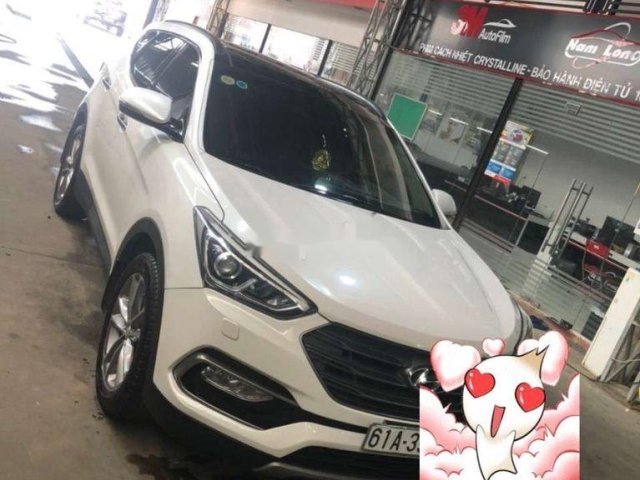 Cần bán Hyundai Santa Fe sản xuất 2017, xe nhập giá cạnh tranh