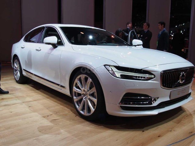 Cần bán gấp Volvo S90 sản xuất năm 2016, nhập khẩu xe còn mới lắm, giá cả hợp lý 1 tỷ 929 tr